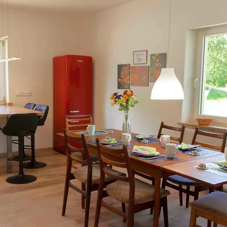 펜션 Ferienhaus Maring 매링노비안드