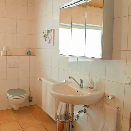 Semesterbostad Ferienhaus Maring *